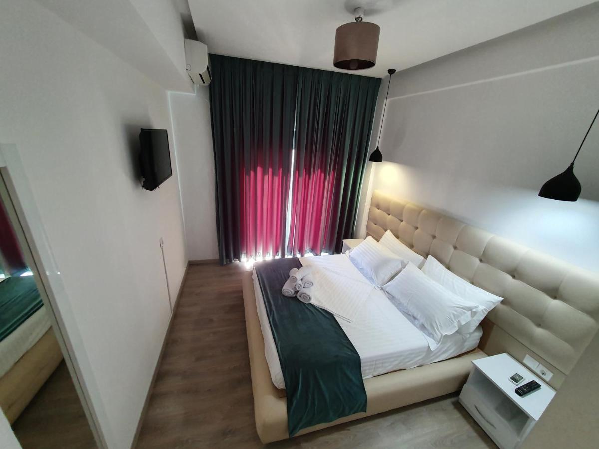 Hotel Aloha Sarande Exterior photo