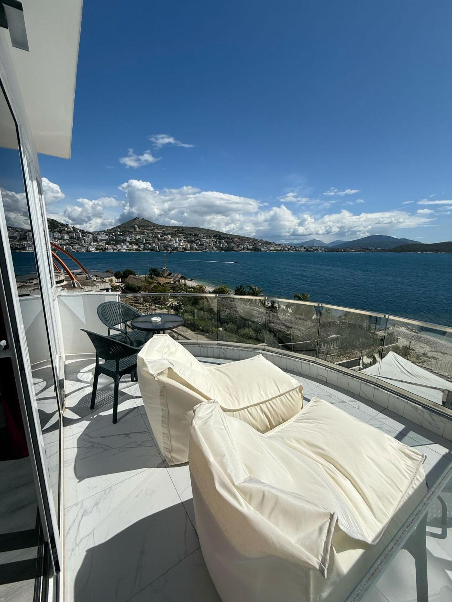 Hotel Aloha Sarande Exterior photo